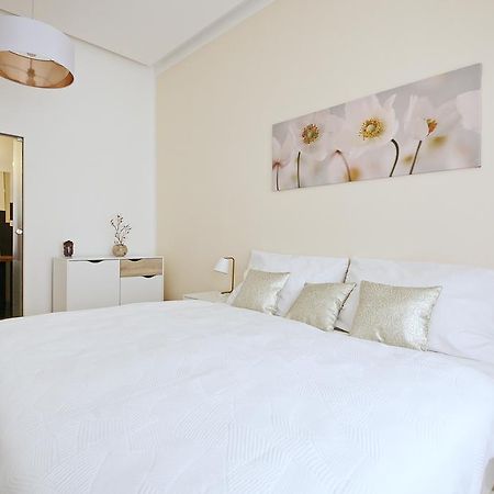 Luxury Center Apt. Charles Bridge Walking Distance Prága Kültér fotó