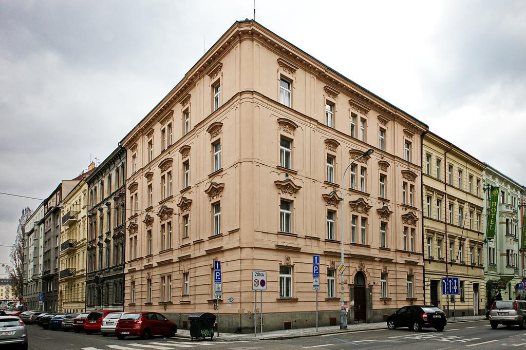 Luxury Center Apt. Charles Bridge Walking Distance Prága Kültér fotó